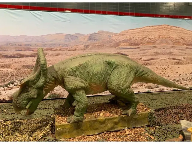 Decorfiguur “protoceratops” - afbeelding 2 van  13