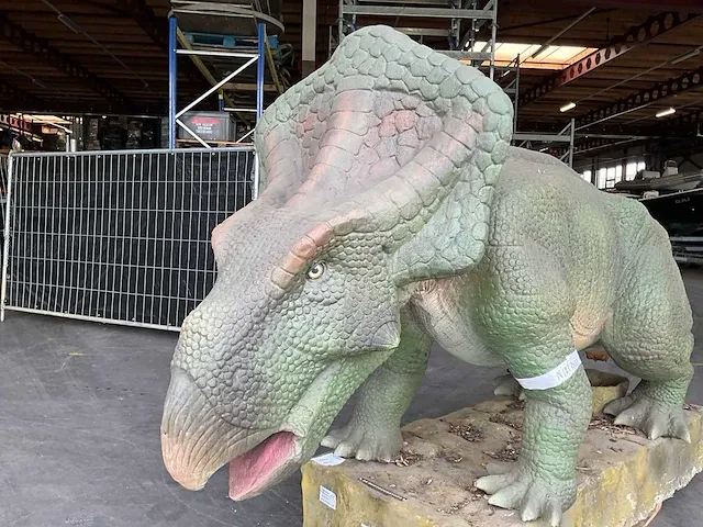 Decorfiguur “protoceratops” - afbeelding 6 van  13