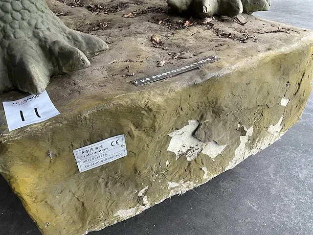 Decorfiguur “protoceratops” - afbeelding 12 van  13
