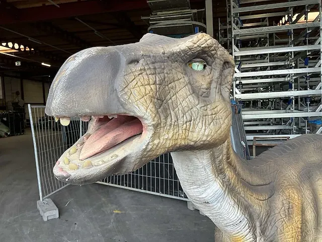 Decorfiguur “therizinosaurus” - afbeelding 8 van  15