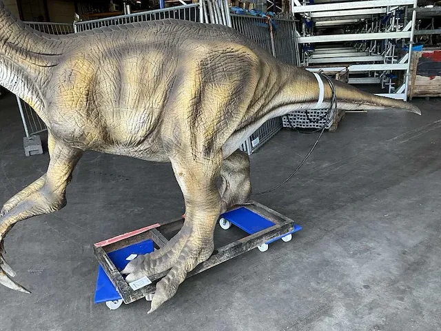 Decorfiguur “therizinosaurus” - afbeelding 9 van  15