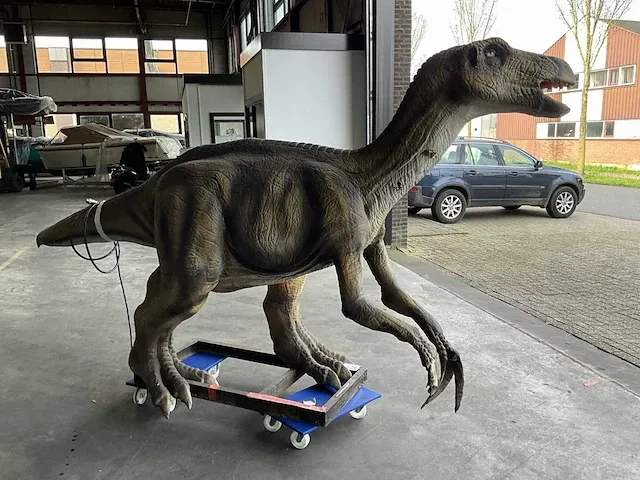 Decorfiguur “therizinosaurus” - afbeelding 11 van  15
