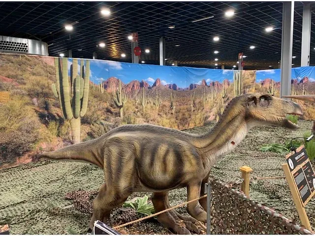 Decorfiguur “therizinosaurus” - afbeelding 13 van  15