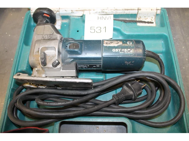 Decoupeerzaag bosch gst85pe in kunststof koffer. - afbeelding 1 van  1