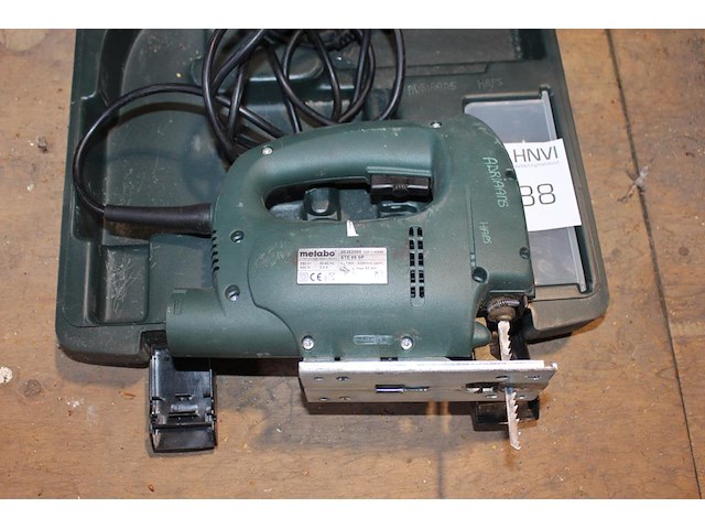 Decoupeerzaag metabo in kunststof koffer. - afbeelding 1 van  2