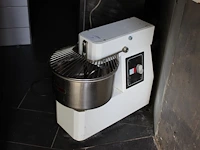 Deegmenger / spiraalkneder ggm gastro ifme 22 met mengkomdiameter 40 cm. - afbeelding 1 van  3
