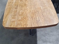 Deens ovale eettafel – hpl blad, stalen onderstel, mango – 210x100 cm, 2024 - afbeelding 2 van  3