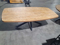 Deens ovale eettafel – hpl blad, stalen onderstel, mango – 210x100 cm, 2024 - afbeelding 3 van  3