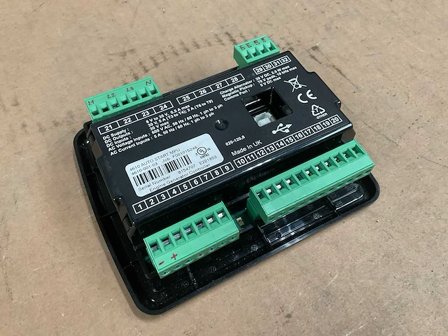 Deep sea electronics engine generator controller (2x) - afbeelding 4 van  7