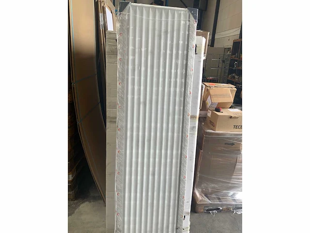 Def vertikal designradiator 220cm - afbeelding 2 van  9