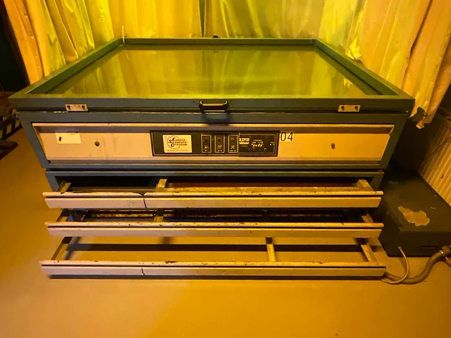 Degra timer 882 zeefdruk belichtings- en drooginstallatie | voorzien van aktitron s16 uv-integrator - afbeelding 3 van  8