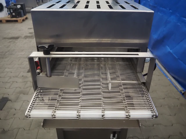 Deighton manufacturing uk ltd - afbeelding 15 van  18