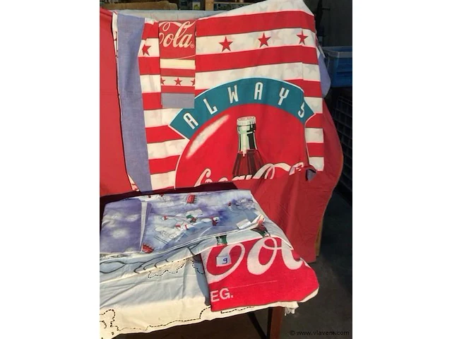 Dekbedovertrek coca cola + kussenslopen 2stuks - afbeelding 1 van  2