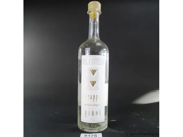 Del cstello grappa pinot - afbeelding 1 van  5