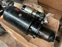 Delco-remy 24v starter - afbeelding 1 van  3