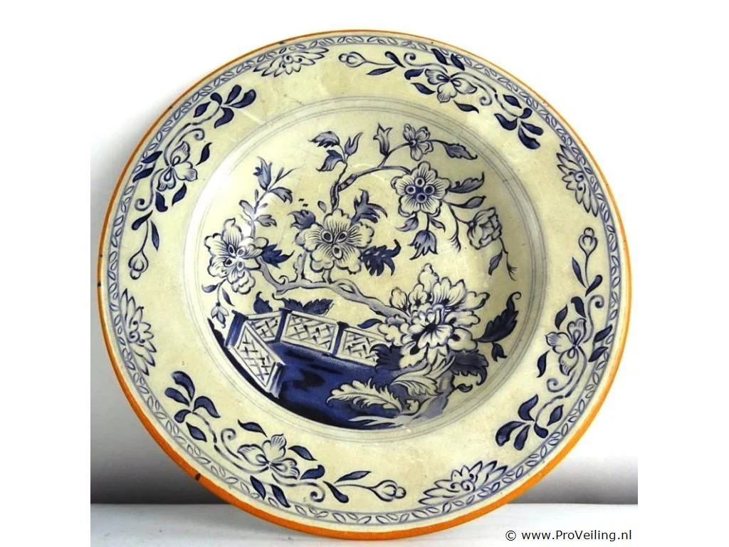 Veiling van diverse goederen te emmeloord o.a. schilderijen, kunst & curiosa