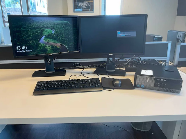 Dell - - optiplex 7010 - desktop - afbeelding 1 van  10