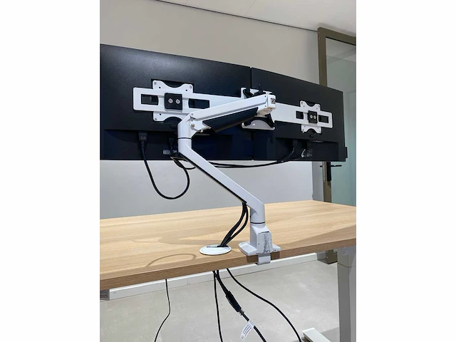 Dell - 23" dubbele monitoren met ergonomische arm (hdmi, dp, vga, usb) - afbeelding 10 van  21