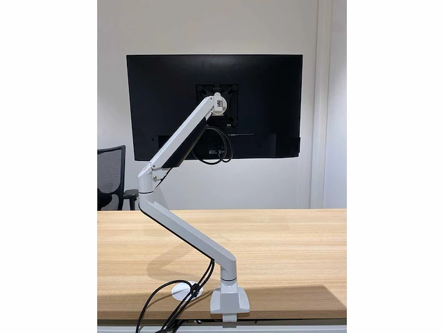 Dell - 23" monitor met ergonomische arm (hdmi, dp, vga, usb) - afbeelding 21 van  28