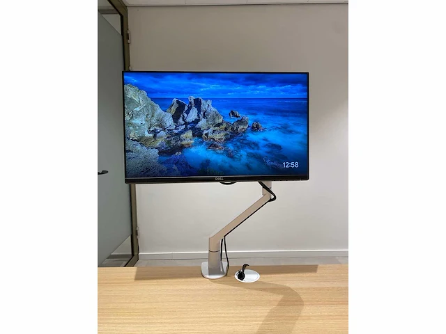 Dell - 23" monitor met ergonomische arm (hdmi, dp, vga, usb) - afbeelding 8 van  28