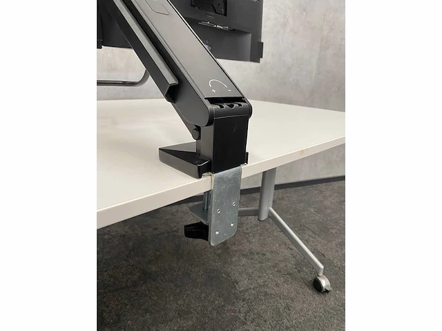 Dell - 24" monitoren op monitorarm - hdmi, dp, vga - afbeelding 3 van  26