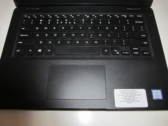 Dell - 3400 i3 8th gen 14” ultrabook win11 - laptop - afbeelding 2 van  4