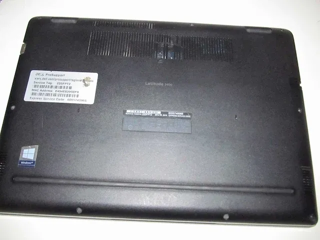 Dell - 3400 i3 8th gen 14” ultrabook win11 - laptop - afbeelding 4 van  4