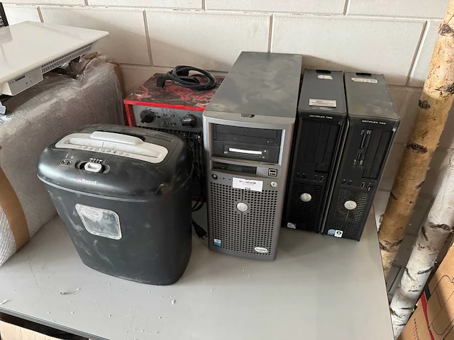 Dell - desktop (3x) - afbeelding 1 van  4