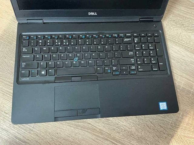 Dell - latitude 5580 - laptop - afbeelding 5 van  8