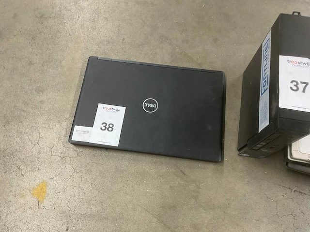 Dell - latitude 5580 - laptop - afbeelding 8 van  8