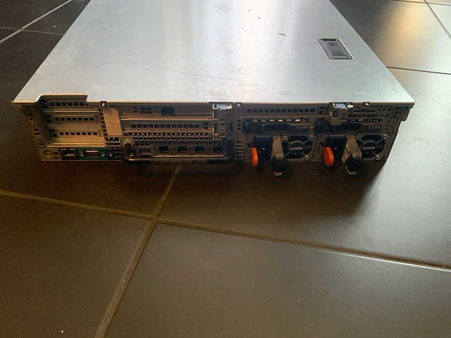 Dell - r720xd - server - afbeelding 3 van  5