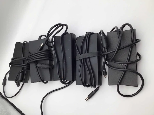 Dell 130 watt laptop adapter (5x) - afbeelding 3 van  5