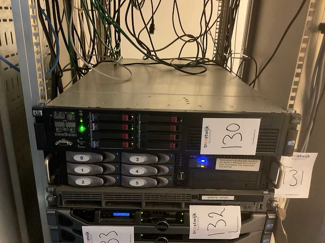 Dell 2100r g2 server - afbeelding 1 van  2