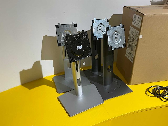 Dell 24 inch monitor (5x) - afbeelding 5 van  5