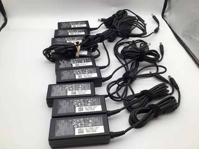 Dell 65 watt laptop adapter (10x) - afbeelding 4 van  4