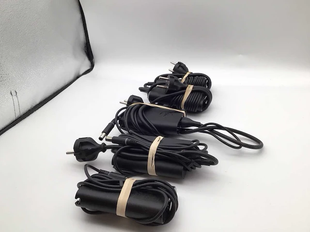 Dell 65 watt laptop adapter (5x) - afbeelding 4 van  4