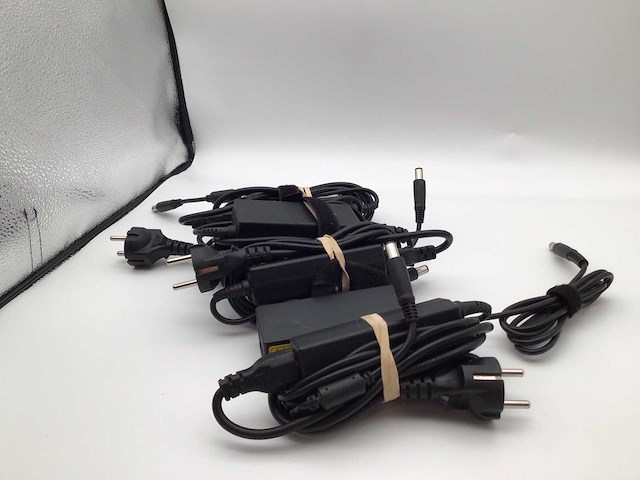 Dell 65 watt laptop adapter (5x) - afbeelding 3 van  6