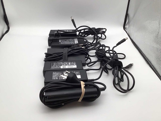Dell 90 watt laptop adapter (6x) - afbeelding 2 van  4