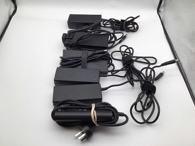 Dell 90 watt laptop adapter (6x) - afbeelding 4 van  4