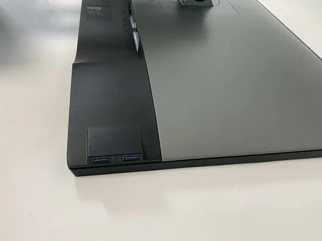 Dell (g2724d) 27”, 2560x1440 (qhd) ips monitor - afbeelding 7 van  7