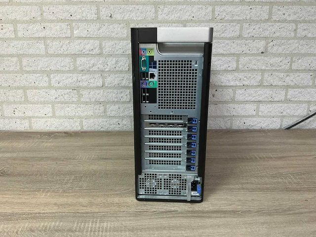 Dell inc. - precision tower 5810 - desktop - afbeelding 3 van  6