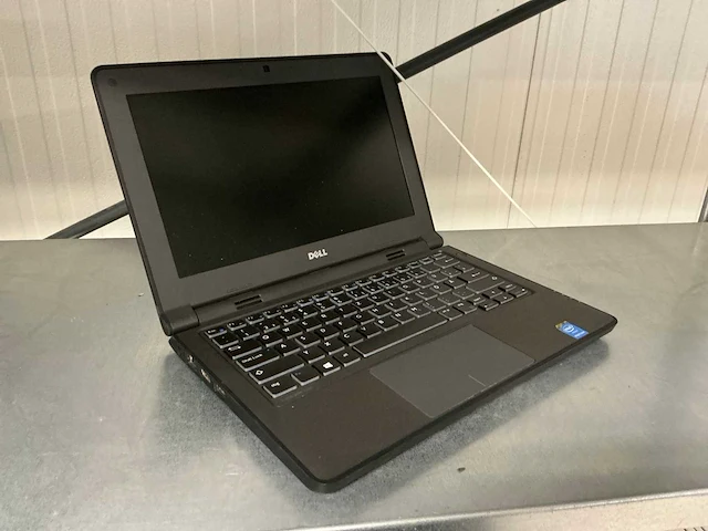 Dell latitude 3150 laptop (10x) - afbeelding 1 van  6