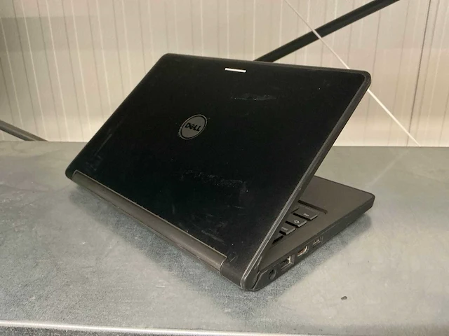 Dell latitude 3150 laptop (10x) - afbeelding 2 van  6