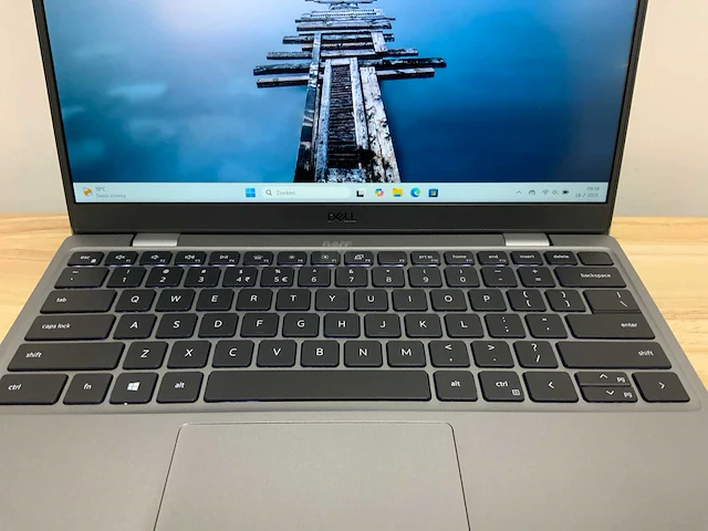 Dell latitude 3320 laptop - afbeelding 2 van  8