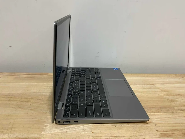 Dell latitude 3320 laptop - afbeelding 4 van  8