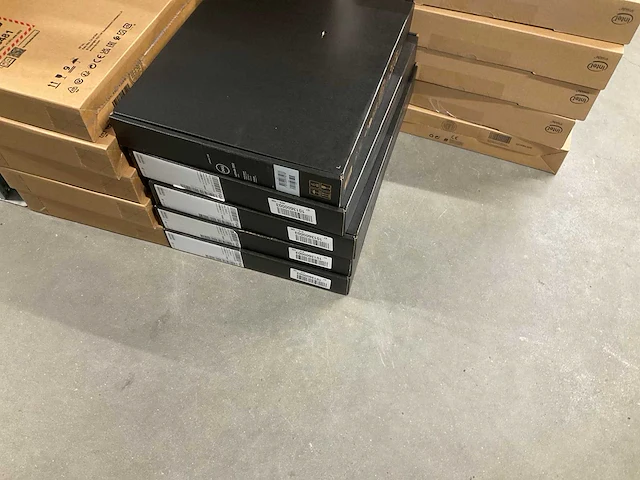 Dell latitude 3550 laptop - afbeelding 3 van  3