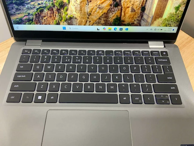 Dell latitude 5330(i5-gen12) laptop - afbeelding 3 van  10