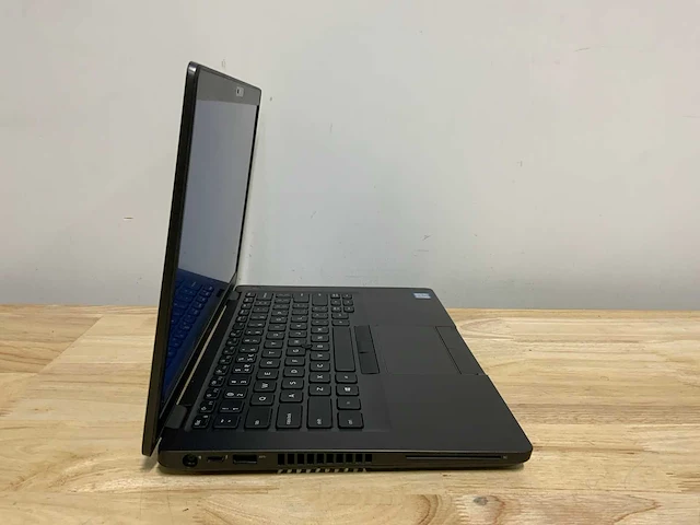 Dell latitude 5410(i7) laptop - afbeelding 4 van  8
