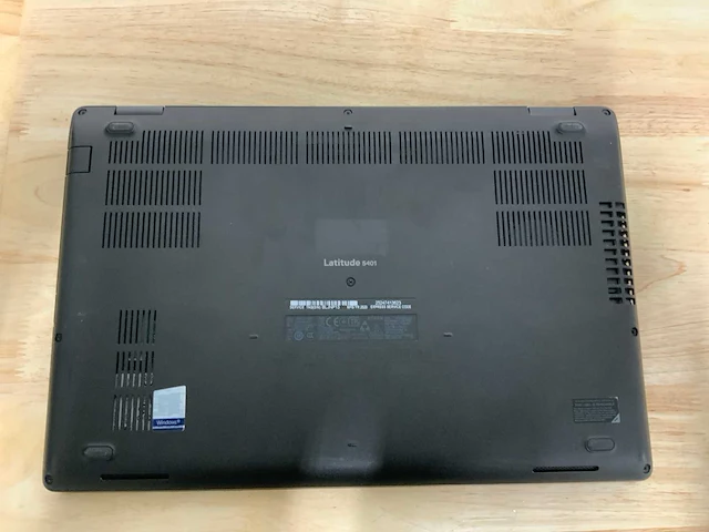 Dell latitude 5410(i7) laptop - afbeelding 8 van  8