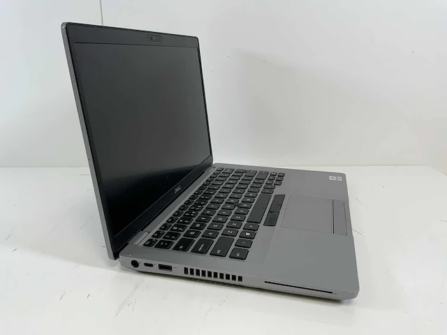Dell latitude 5411 14", core(tm) i5 10e, 16 gb ram, geen hdd, nvidia geforce mx250 2 gb laptop - afbeelding 2 van  7